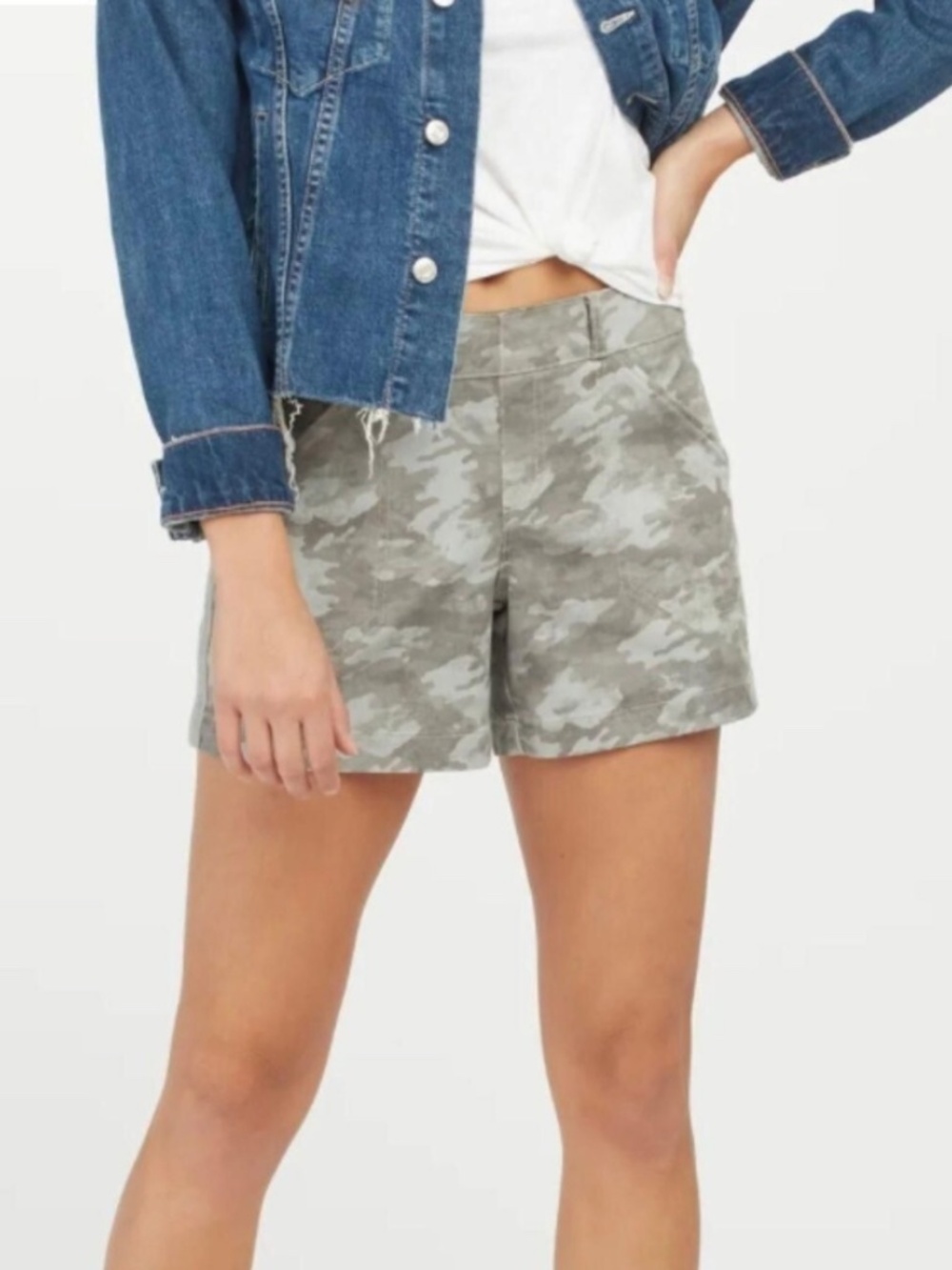 Spanx Camo Stretch Twill Shorts Sz M